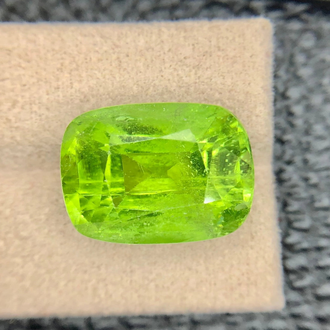 Olivine Natural Peridot Exceptional Scale Cushion Brilliant Modified Step Vivid Apple Green